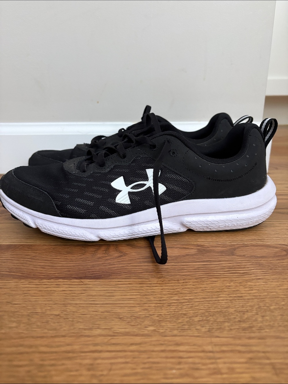 Under Armour Black and White Men's Athletic Sneakers